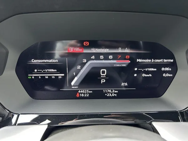 AUDI A3 Sportback (2023) — foto 7 van 34