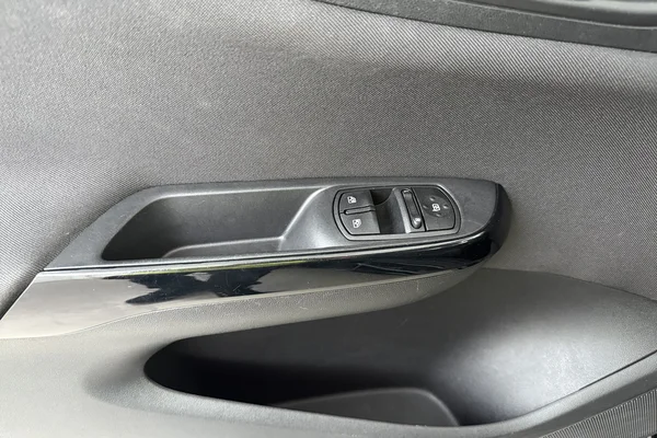 Opel Corsa (2018) — foto 7 van 28