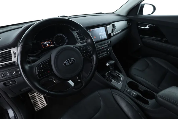Kia Niro (2016) — foto 2 van 16