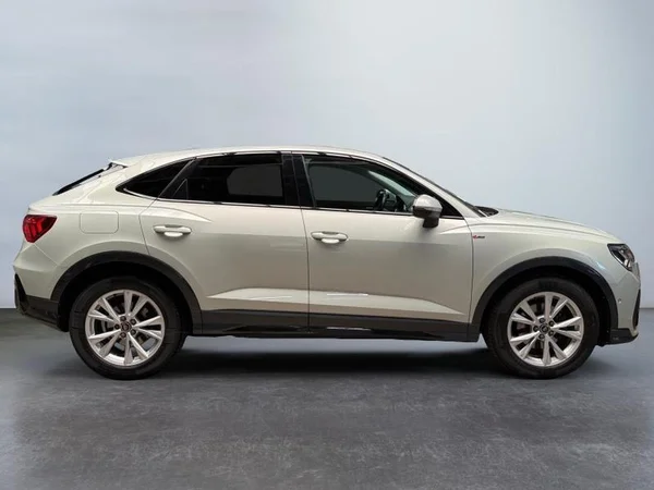 AUDI Q3 Sportback Dsl (2020) — foto 25 van 26