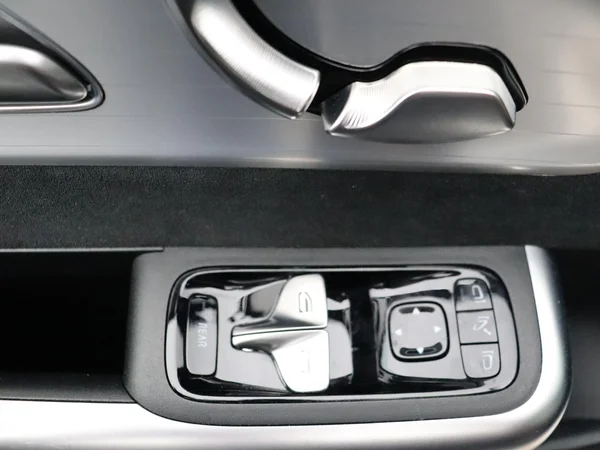 Mercedes-Benz CLA (2025) — foto 2 van 31