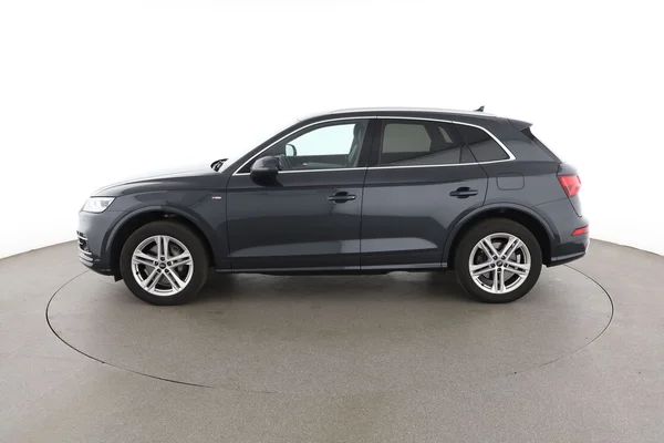 Audi Q5 (2020) — foto 9 van 16
