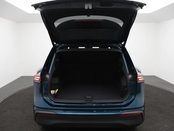 VOLKSWAGEN Tiguan (2026) — foto 3 van 24
