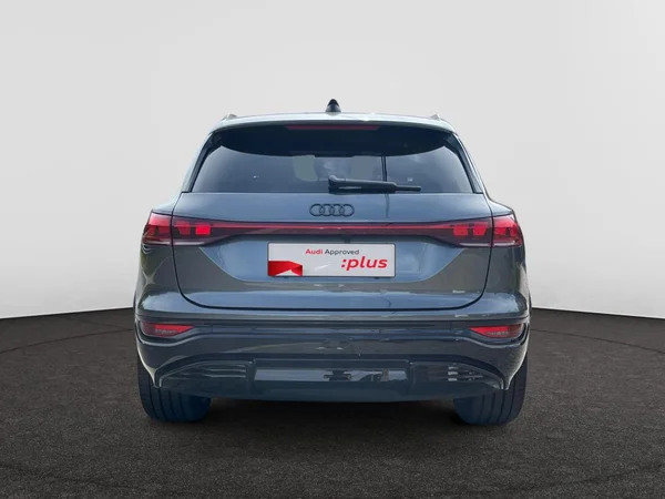 AUDI Q6 e-tron (2026) — foto 22 van 24
