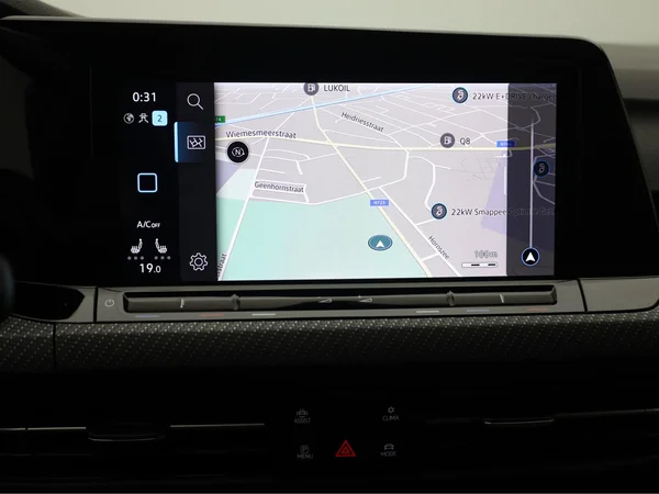 VOLKSWAGEN Golf VIII (2023) — foto 8 van 20