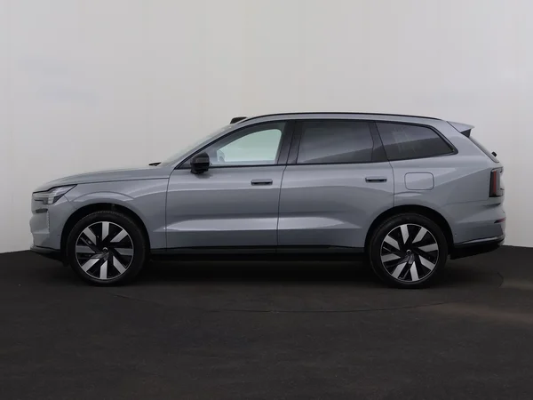 VOLVO EX90 (2025) — foto 12 van 32