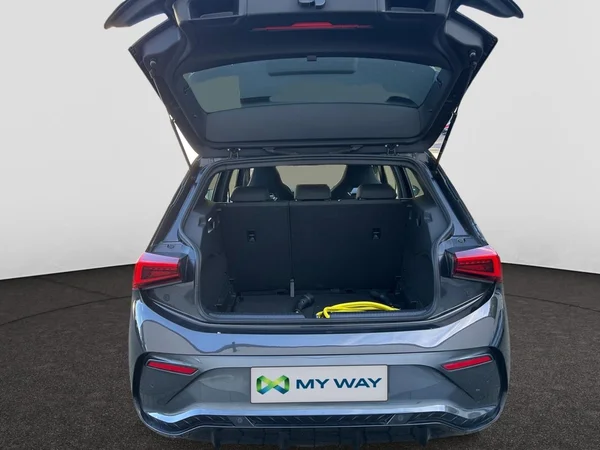 CUPRA Born (2023) — foto 19 van 27