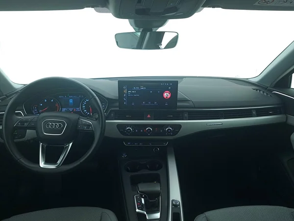 Audi A4 Allroad Quattro (2021) — foto 33 van 33