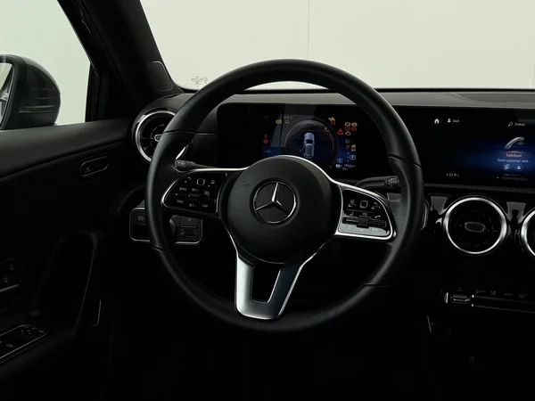 MERCEDES A 250 (2022) — foto 14 van 32