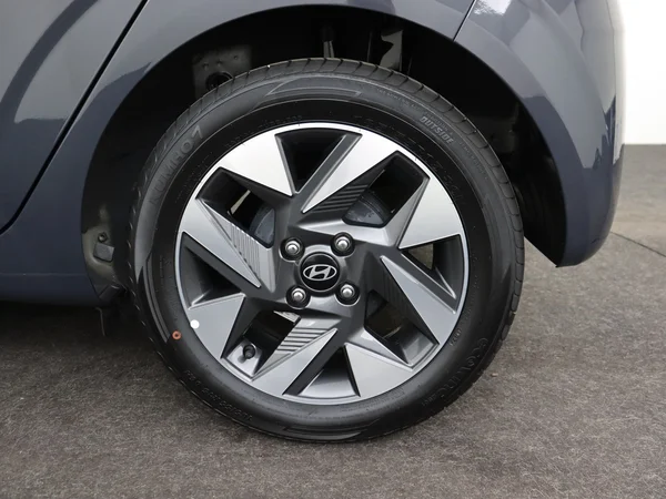 HYUNDAI i10 (2025) — foto 7 van 25