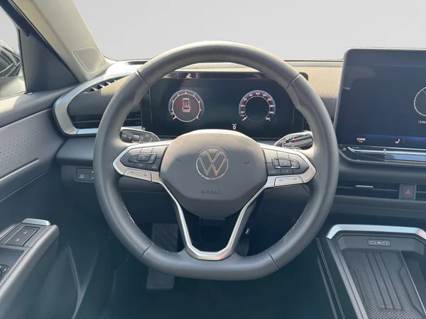 VOLKSWAGEN T-Roc (2026) — foto 4 van 22