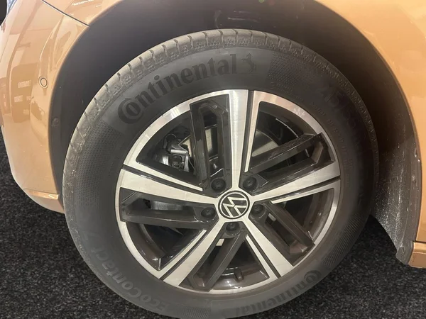 VOLKSWAGEN Caddy Maxi eHybrid (PHEV) (2026) — foto 10 van 11
