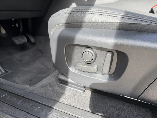 Land Rover Range Rover Evoque (2026) — foto 16 van 28