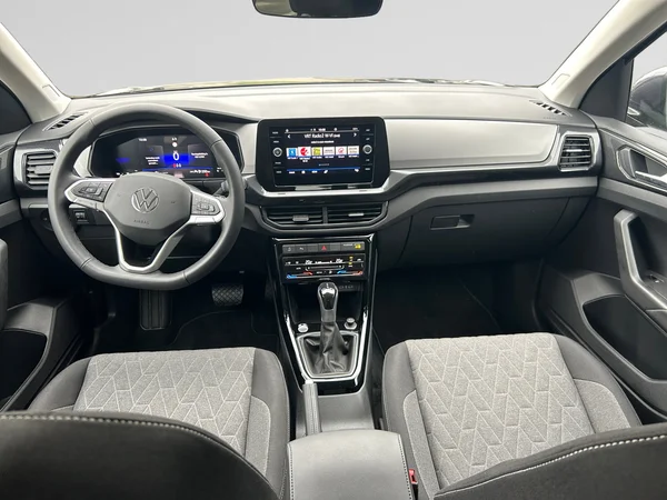 VOLKSWAGEN T-Cross (2024) — foto 13 van 16
