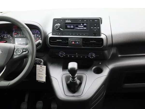 Opel Combo Life (2022) — foto 2 van 33