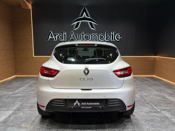 Renault Clio (2019) — foto 17 van 21