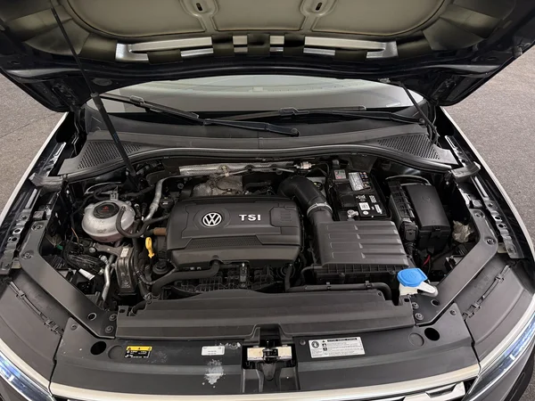 VOLKSWAGEN Tiguan Allspace (2018) — foto 6 van 33