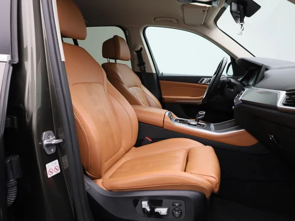 BMW X5 (2020) — foto 31 van 45
