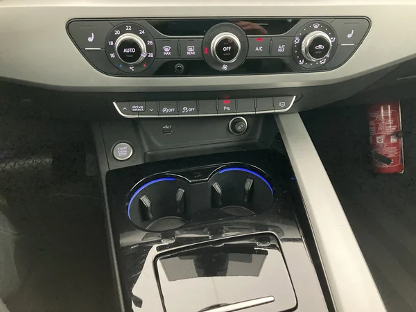 AUDI A5 Sportback (2021) — foto 15 van 36