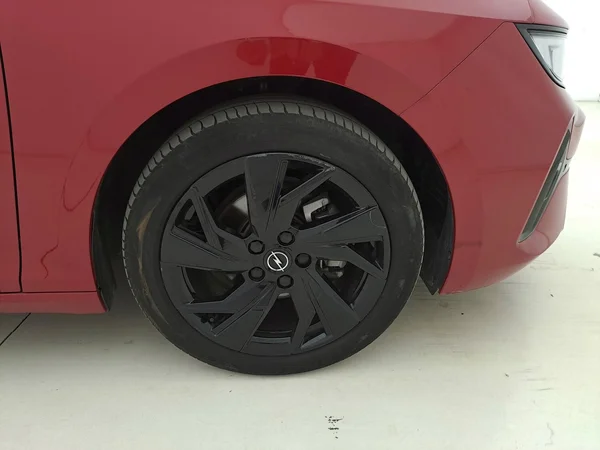 Opel Astra (2025) — foto 7 van 21