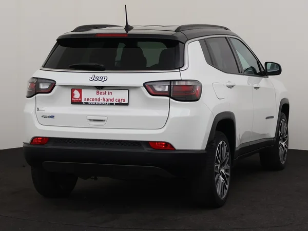 JEEP Compass (2023) — foto 23 van 30