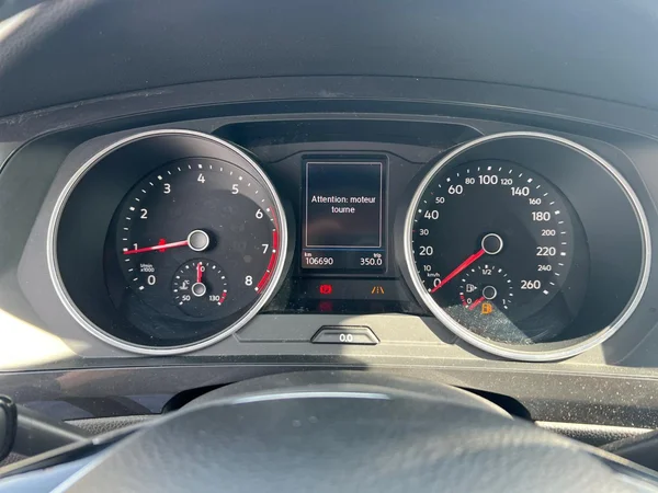 VOLKSWAGEN Tiguan Allspace (2020) — foto 17 van 18