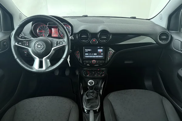 Opel Adam (2019) — foto 26 van 26