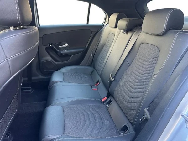 MERCEDES-BENZ A-Class (W177) (2019) — foto 7 van 25