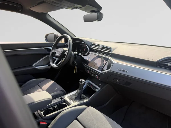 AUDI Q3 Sportback (2024) — foto 17 van 20