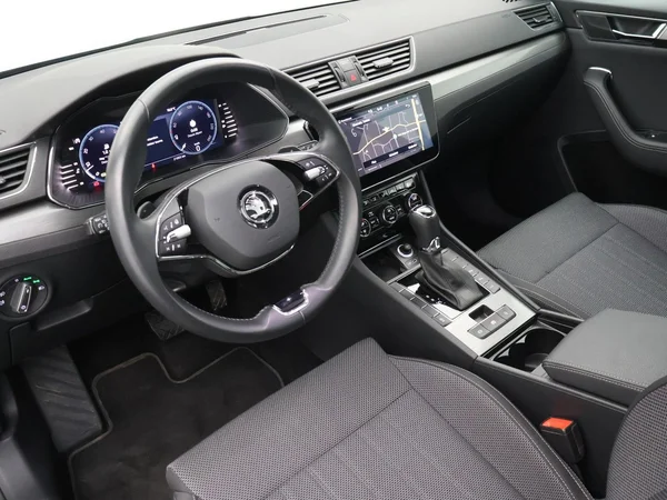 SKODA Superb Combi (2024) — foto 34 van 34