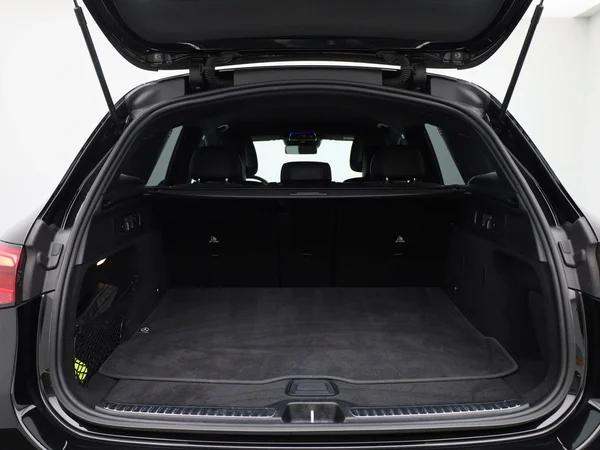 Mercedes-Benz GLC (2025) — foto 5 van 50