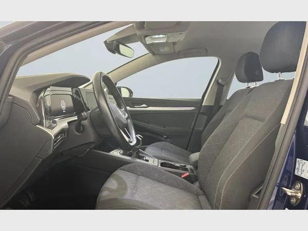 Volkswagen Golf VIII (2021) — foto 15 van 15
