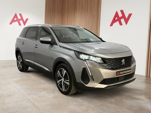 Peugeot 5008 (2021) — foto 12 van 28