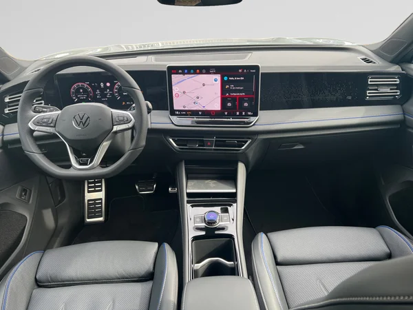 VOLKSWAGEN Tiguan (2025) — foto 7 van 11