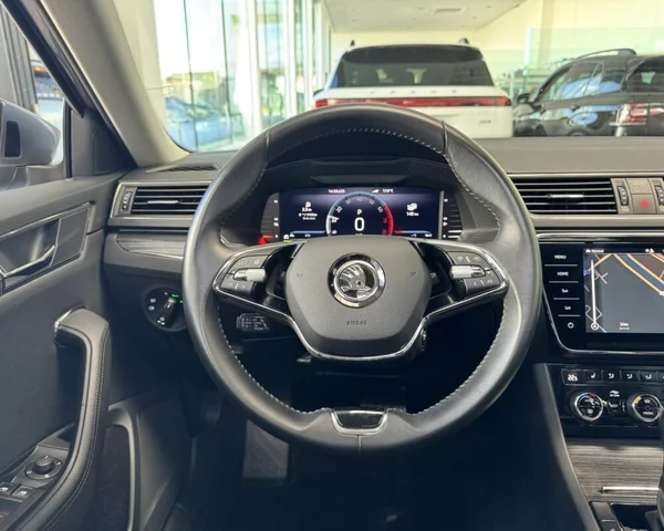 Skoda Superb (2022) — foto 17 van 30