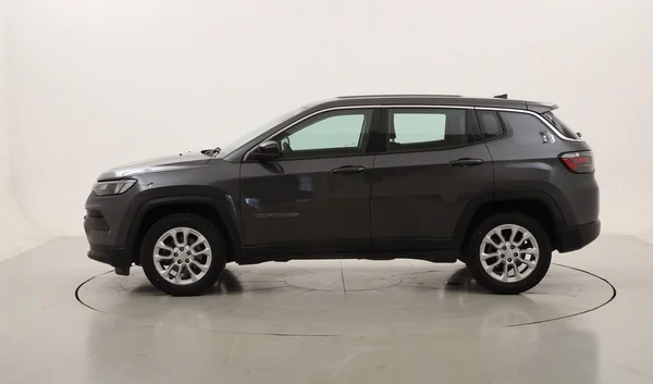 Jeep Compass (2023) — foto 12 van 27