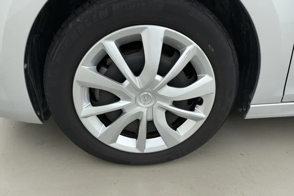 Opel Corsa (2025) — foto 9 van 18