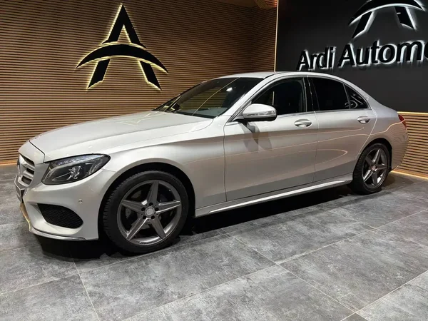 Mercedes-Benz C (2015) — foto 11 van 23
