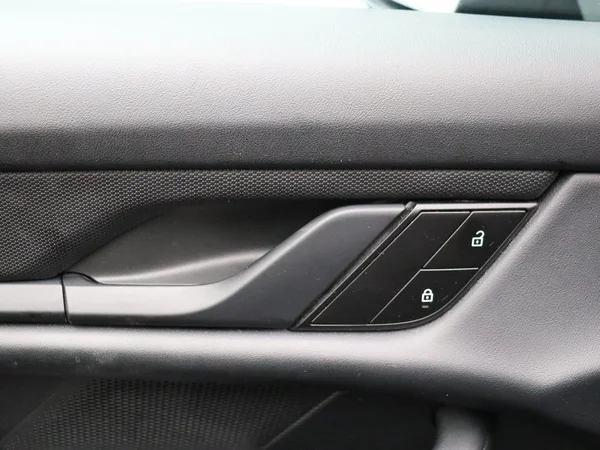 Porsche Taycan (2022) — foto 2 van 38