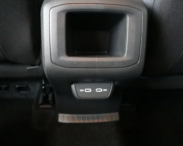 Volkswagen T-Cross (2022) — foto 24 van 30