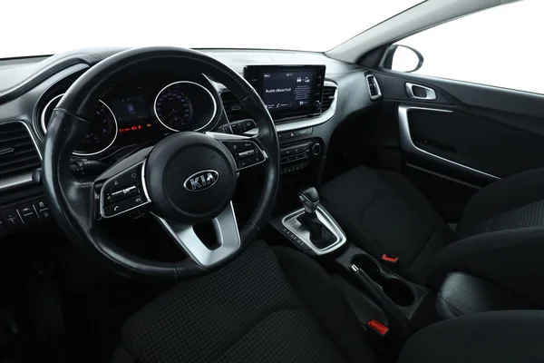 Kia cee'd (2021) — foto 2 van 16
