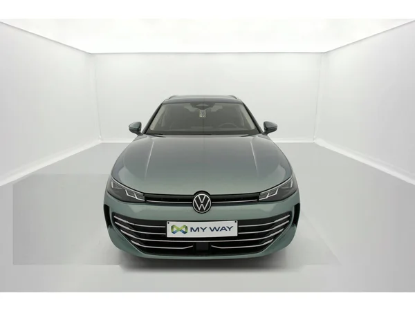 VOLKSWAGEN Passat SW (2025) — foto 12 van 36