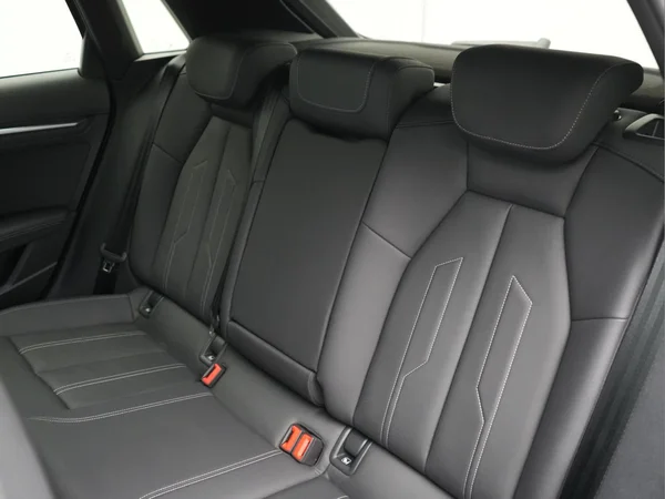 AUDI A3 Sportback PHEV (2025) — foto 2 van 29