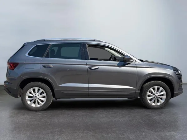 SKODA Karoq (2022) — foto 27 van 29