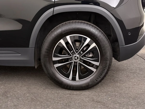MERCEDES GLA 180 (2023) — foto 7 van 29