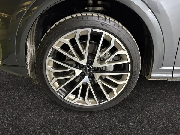 AUDI Q5 (2025) — foto 2 van 15