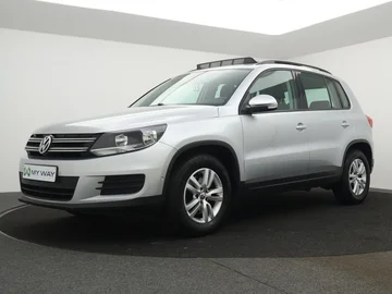 VOLKSWAGEN Tiguan (2016)