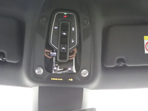 AUDI Q8 e-tron Sportback (2024) — foto 2 van 31