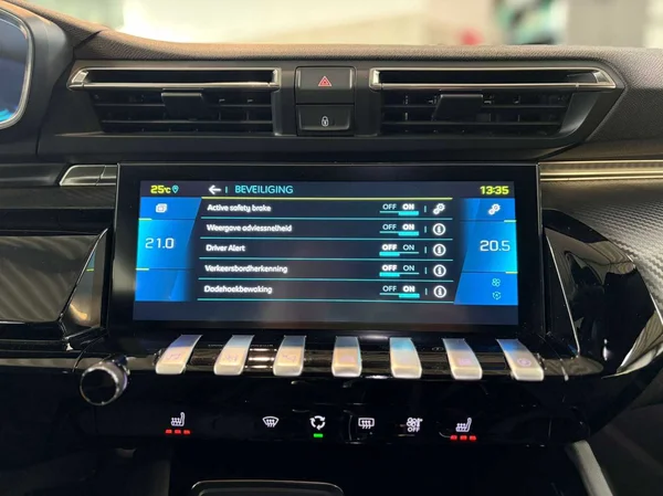 Peugeot 508 SW (2023) — foto 5 van 20