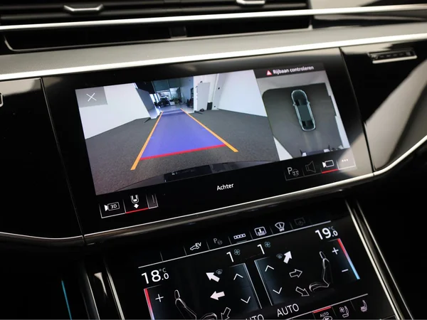 AUDI A8 Long PHEV (2023) — foto 15 van 25